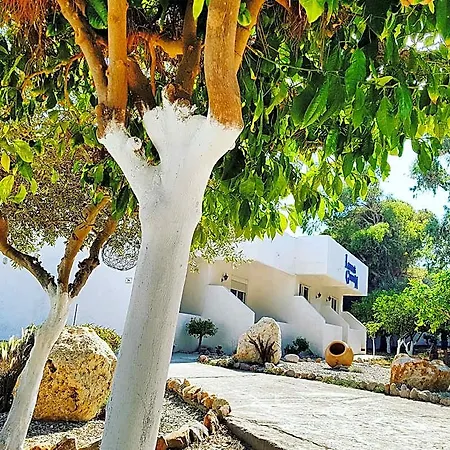 Ladikos Garden Hotel 2*