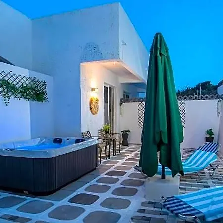 Ladikos Garden Hotel 2*