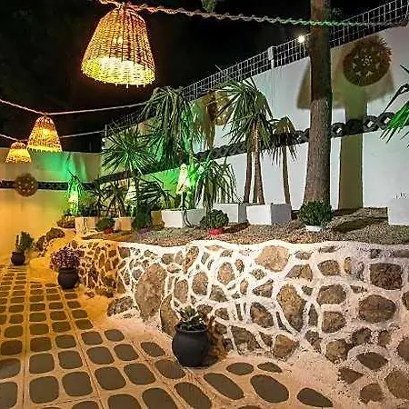 Hotel Ladikos Garden
