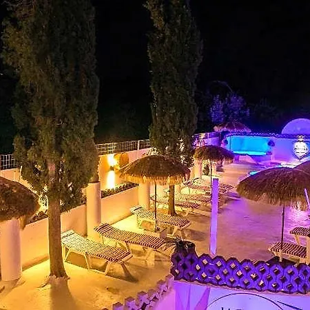 Ladikos Garden Hotel