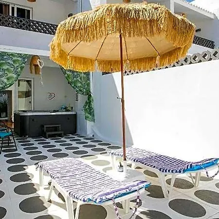 Ladikos Garden 2*